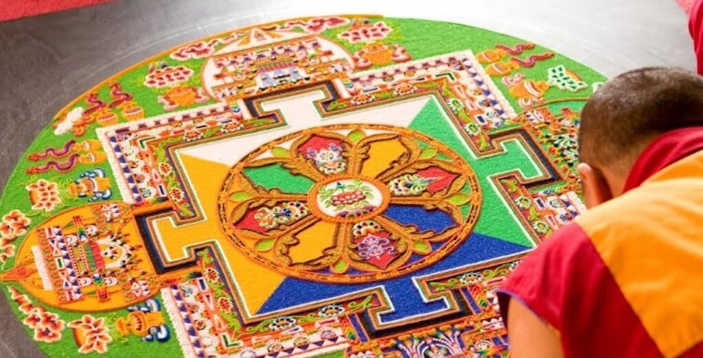 Kodel verta spalvinti mandalas